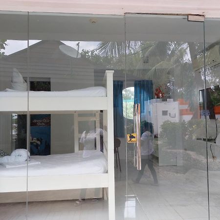 Rrj'S Beach Resort Ослоб Екстер'єр фото